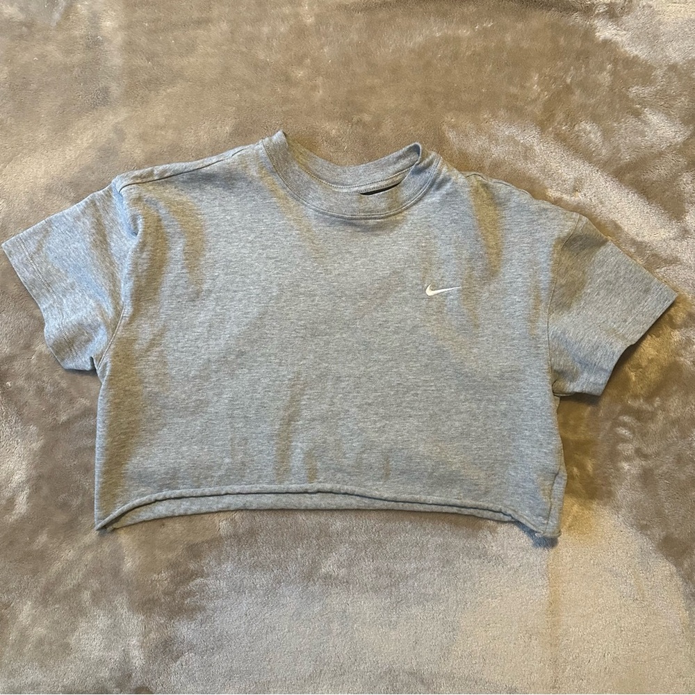 Nike crop tee